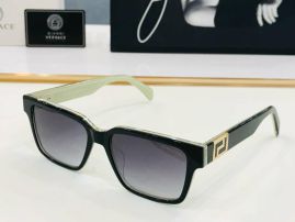 Picture of Versace Sunglasses _SKUfw55116792fw